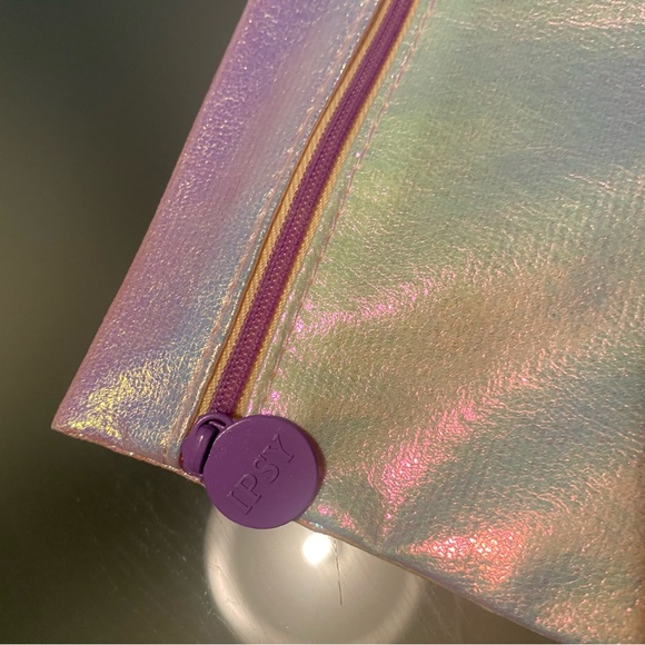 New! Ipsy 💕5 for 25 💕bag only - Picture 3 of 5